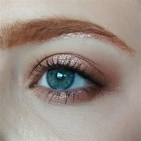 Highlighted Brow Bone