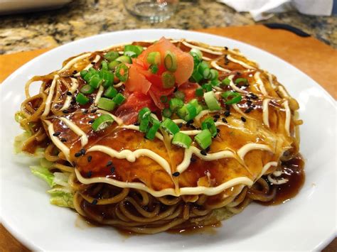 Hiroshima Okonomiyaki Street Food