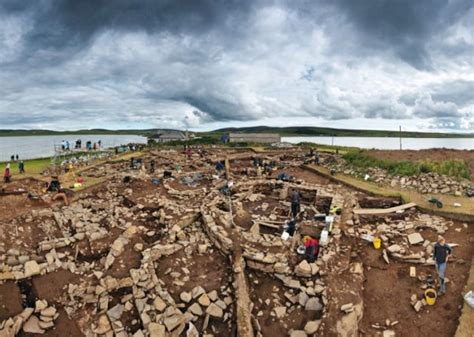 Archaeological excavation on Chinese James Island