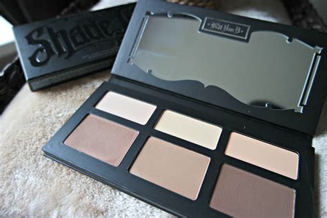 Kat Von D Palette Contouring Example 1