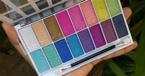 La Colors Eyeshadow Palette Look 1