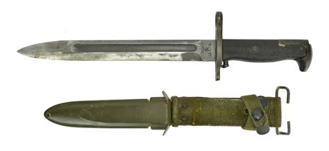 Close-up of the M1 Garand bayonet's design