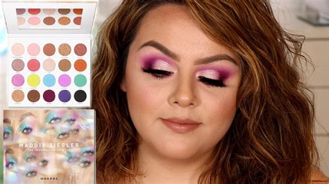 Maddie Zieglers Makeup Palette Tutorial