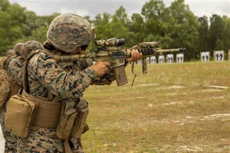 Marine Rifle Qualification Practice