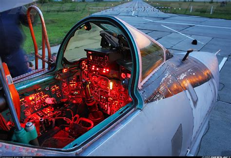 Mikoyan Gurevich MiG-31 cockpit