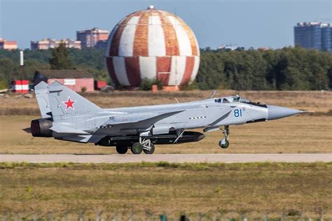 Mikoyan Gurevich MiG-31 missile launch