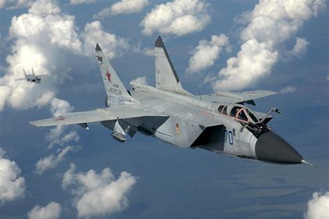 Mikoyan Gurevich MiG-31 missiles