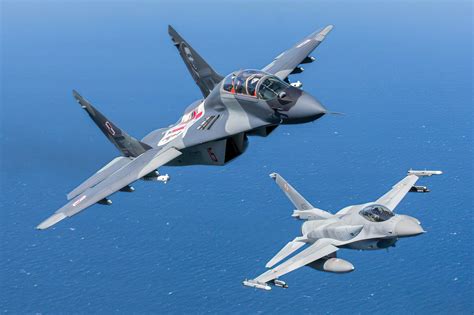 MiG-29 Vs F-16