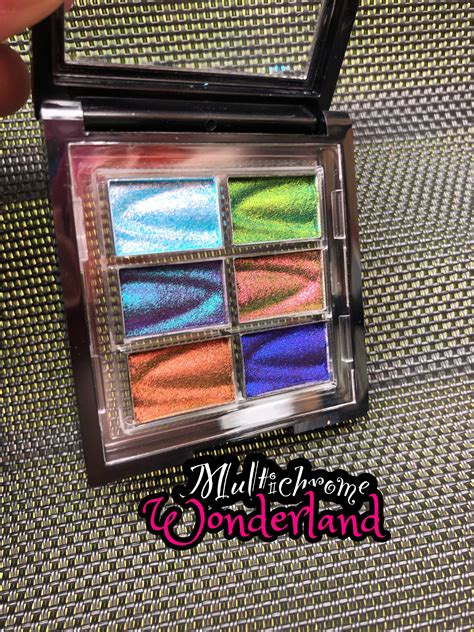 Multichrome Eyeshadow Palette Effects