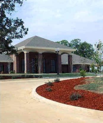 Natchez Trace Funeral Home Services