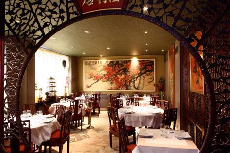 New Grand China Dining Area