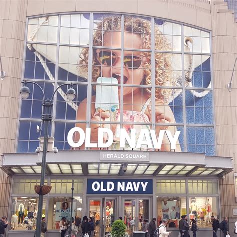 Old Navy Bangor Store Front