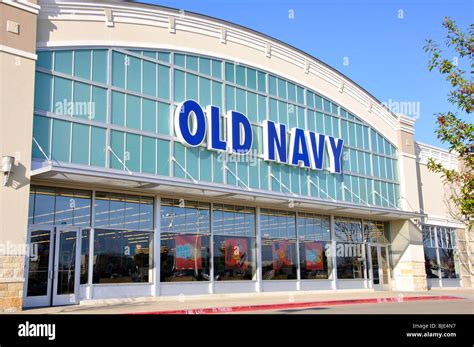 Old Navy Storefront