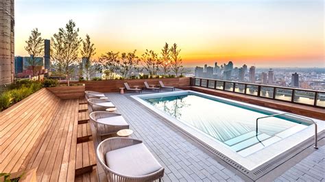 One 19 North Amenities Rooftop Pool