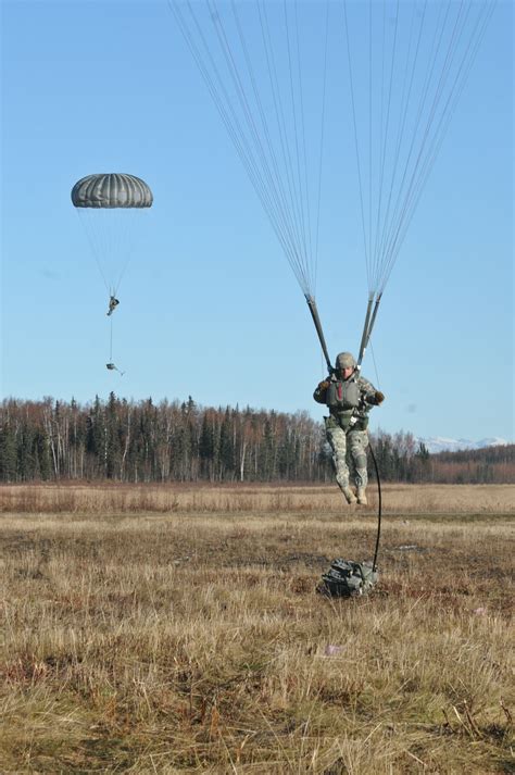 Parachute Rigger