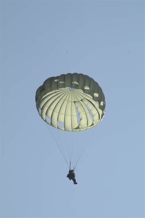 Parachute Rigging