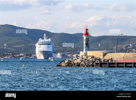 Port De Suffren Sailing