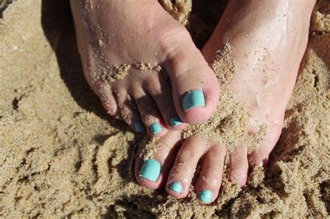 Sandy Toes Shade