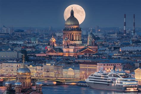 Sankt Petersburg Time Zone Clock