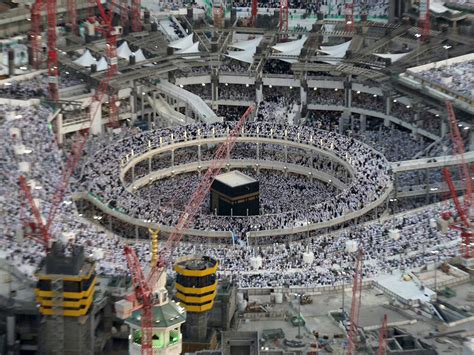 Shia Muslims in Mecca