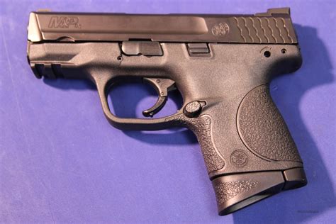 Smith & Wesson M&P Compact pistol