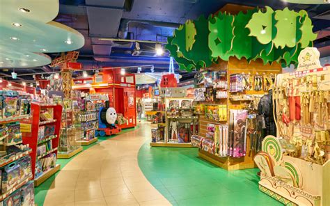 Specialty Toy Stores