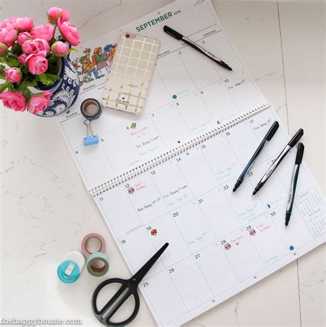 Staying Organized with a Planner or Digital Calendar