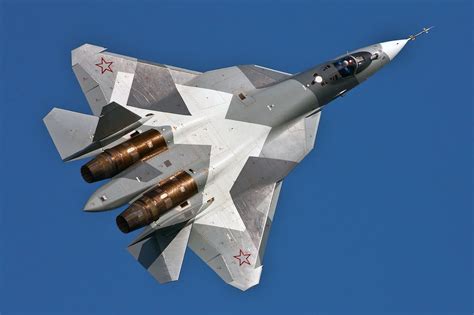 Sukhoi T-50 features and capabilities