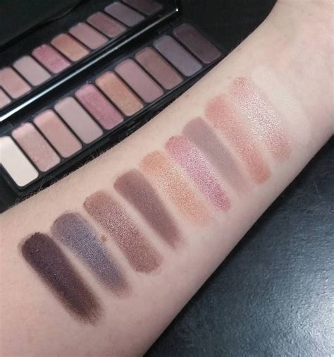 Swatches of the Rose Gold Eyeshadow Palette