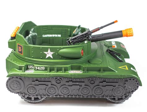 Image of Tank Toy Unboxing