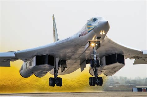 Tu-160