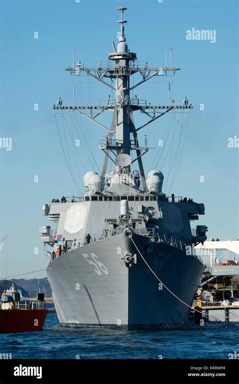 USS John McCain Maintenance