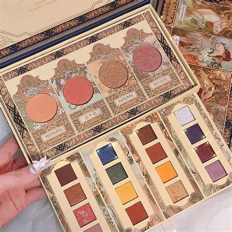 Vintage eyeshadow palette