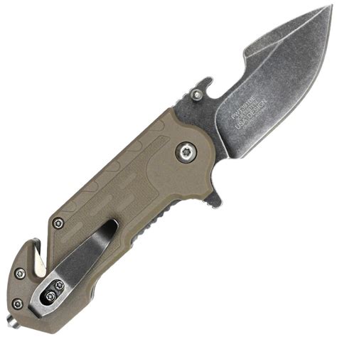 War Tech Knives' exceptional edge retention