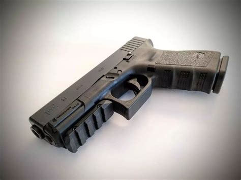 Accessory Rail on Gen 2 Glock 17