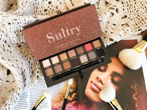 Anastasia Beverly Hills Sultry Eyeshadow Palette Formula