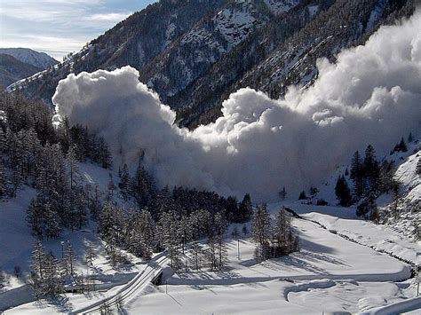 Alaska's avalanches and snowstorms can be deadly