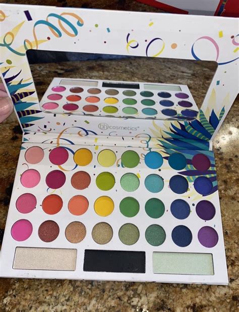 BH Cosmetics Back to Brazil Eyeshadow Palette Review