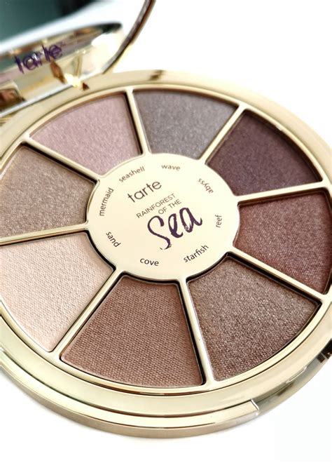 Benefits of 8 Shades In Rainforest Of The Sea Eyeshadow Palette