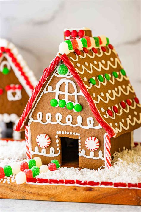 Benefits of Creating Snowy Gingerbread Houses