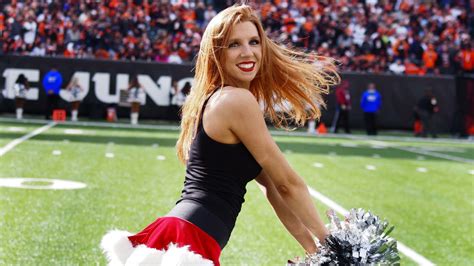 Bengals Cheerleader Calendar Gallery 5