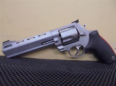 454 Casull Revolver for Hunting