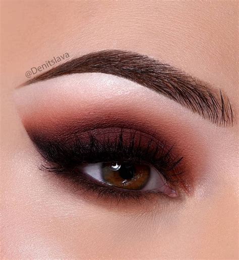 Black and Brown Eyeshadow Look 1