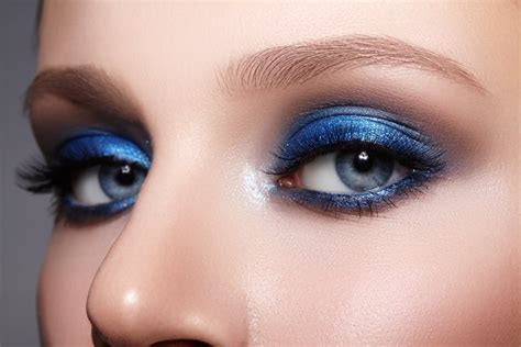 Blue Eyeshadow Palettes for Blue Eyes