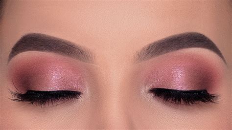 Blush rose eyeshadow look