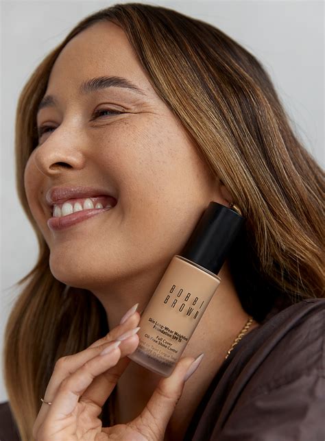 Benefits of using Bobbi Brown's foundation