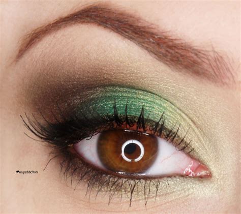 Brown eyes with green eyeshadow