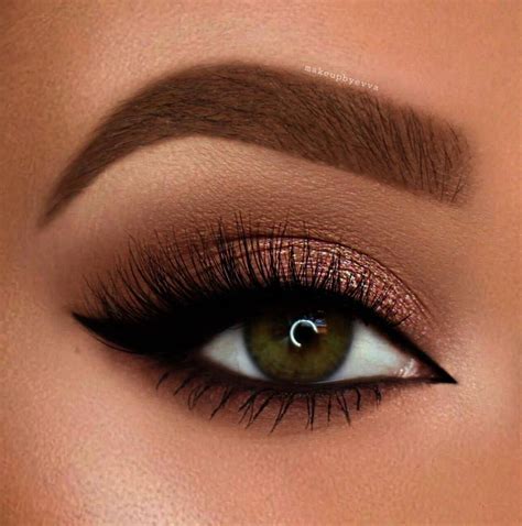 Brown eyes with golden eyeshadow