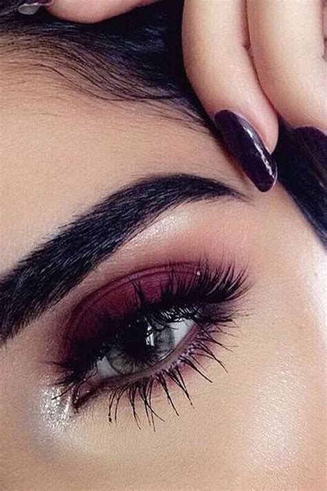 Burgundy Eyeshadow Look 10