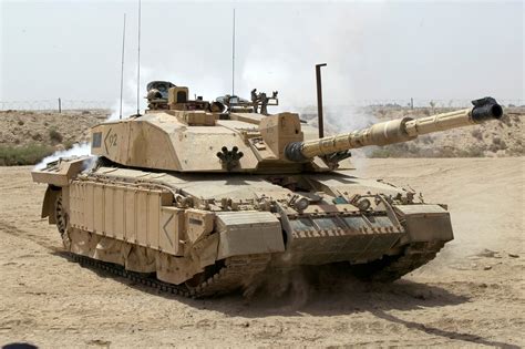 Challenger 2 Tank Side